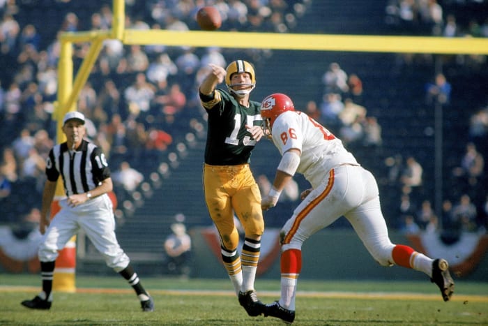 1967-0115-Super-Bowl-I-Bart-Starr-005890822.jpg